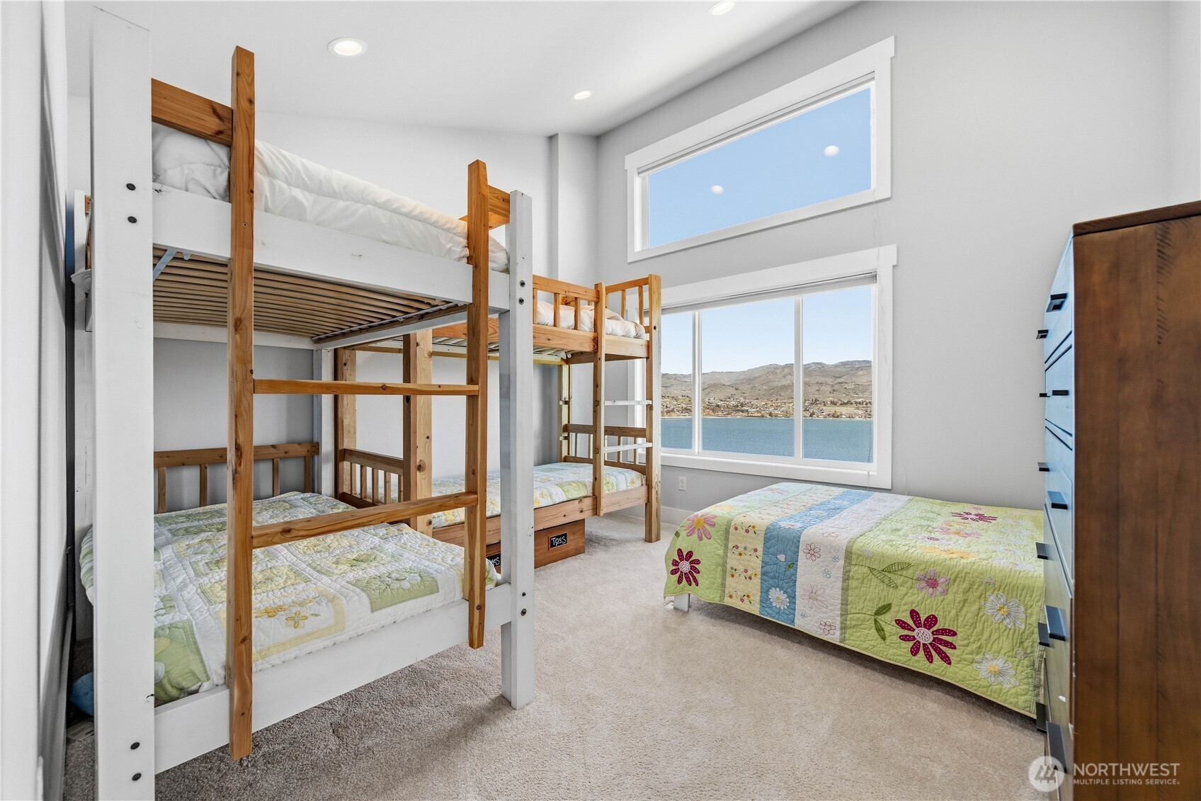 Chelan, Washington, 98816, United States, 3 Bedrooms Bedrooms, ,3 BathroomsBathrooms,Residential,Active,2034676