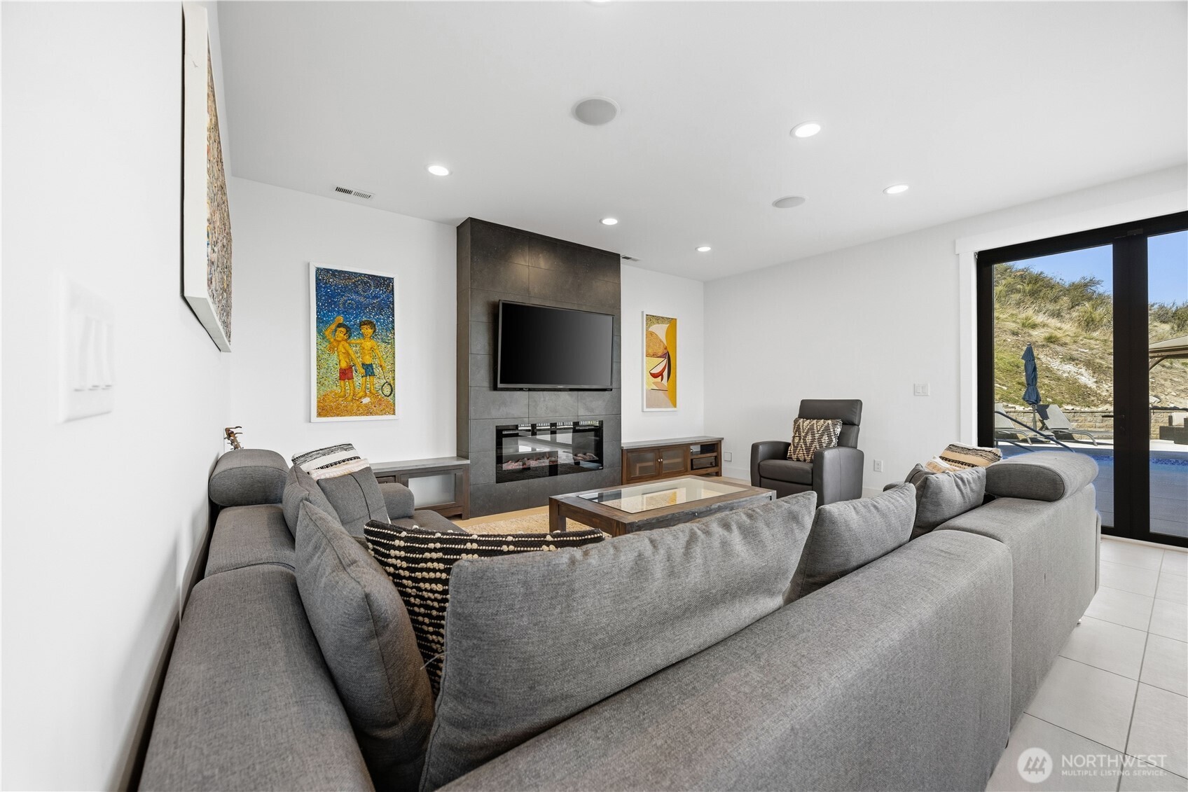 Chelan, Washington, 98816, United States, 3 Bedrooms Bedrooms, ,3 BathroomsBathrooms,Residential,Active,2034676