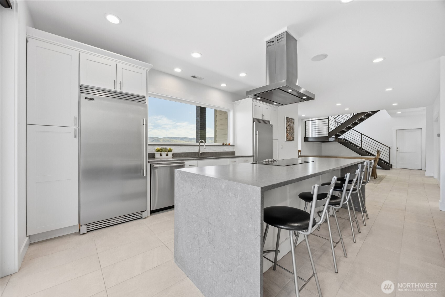 Chelan, Washington, 98816, United States, 3 Bedrooms Bedrooms, ,3 BathroomsBathrooms,Residential,Active,2034676