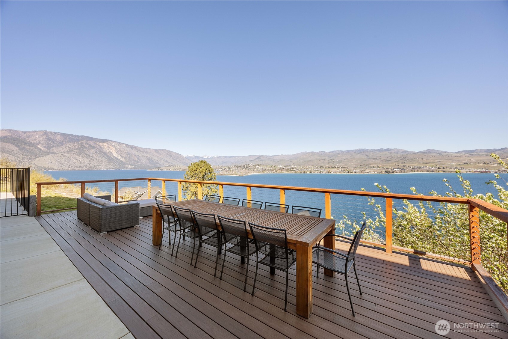 Chelan, Washington, 98816, United States, 3 Bedrooms Bedrooms, ,3 BathroomsBathrooms,Residential,Active,2034676