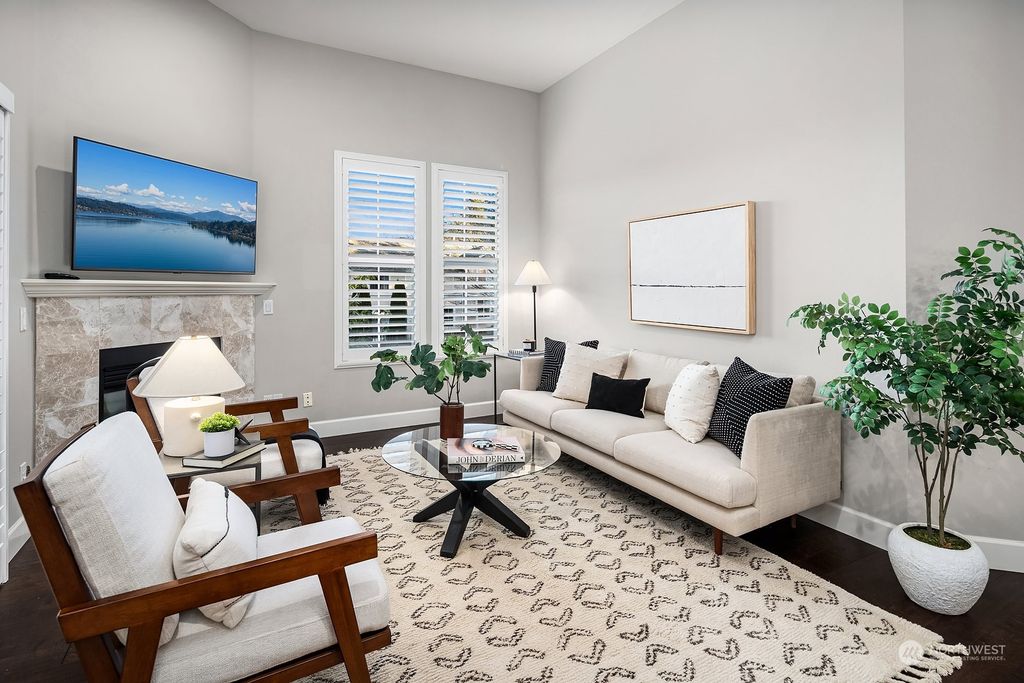 Photo of 5361 164th Avenue SE #11-1, Bellevue, WA 98006 (MLS # 2324260)