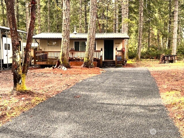 61 NE Madrona Court