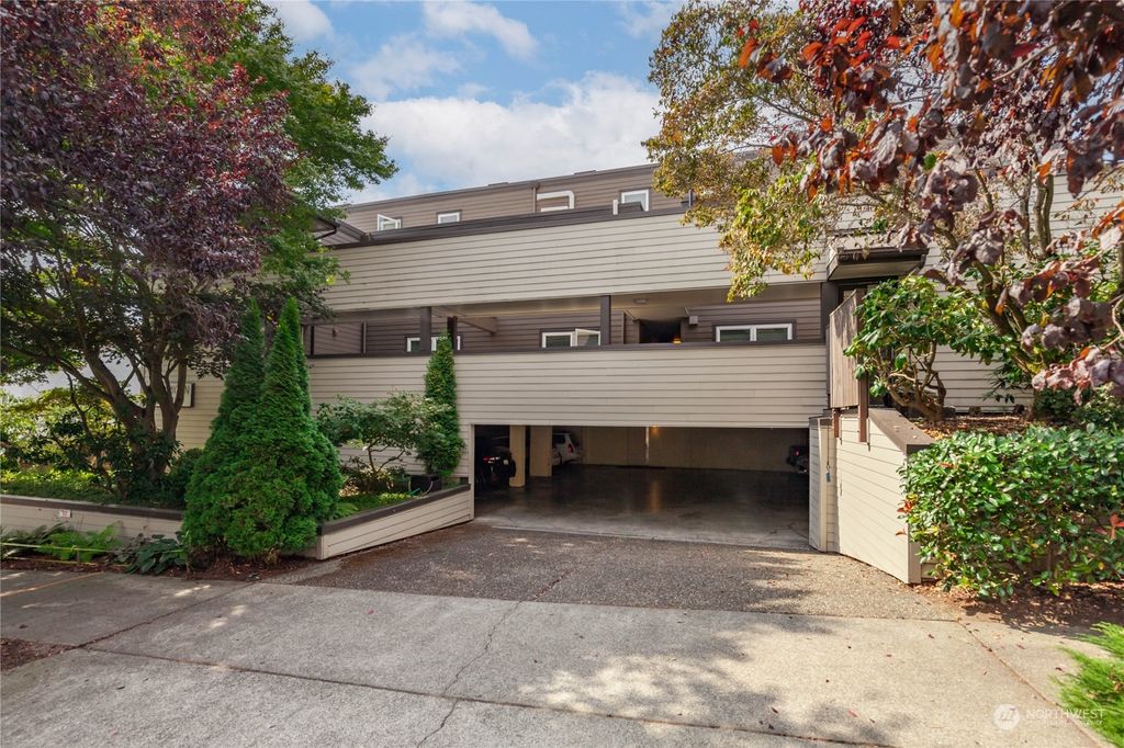 Photo of 2219 14th Avenue W #202, Seattle, WA 98119 (MLS # 1999512)