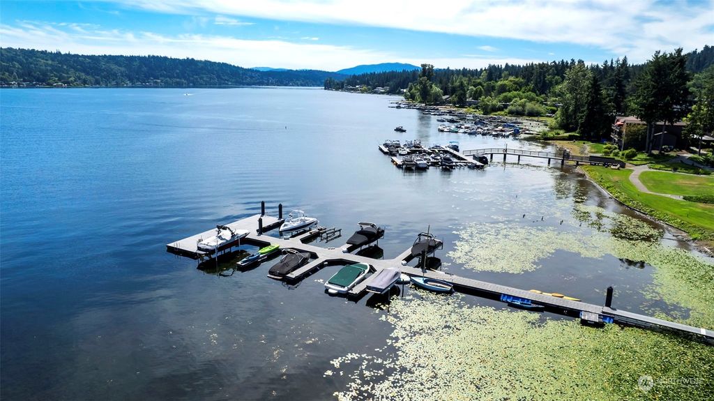 Photo of 4050 W Lake Sammamish Parkway NE #301, Redmond, WA 98052 (MLS # 2200412)