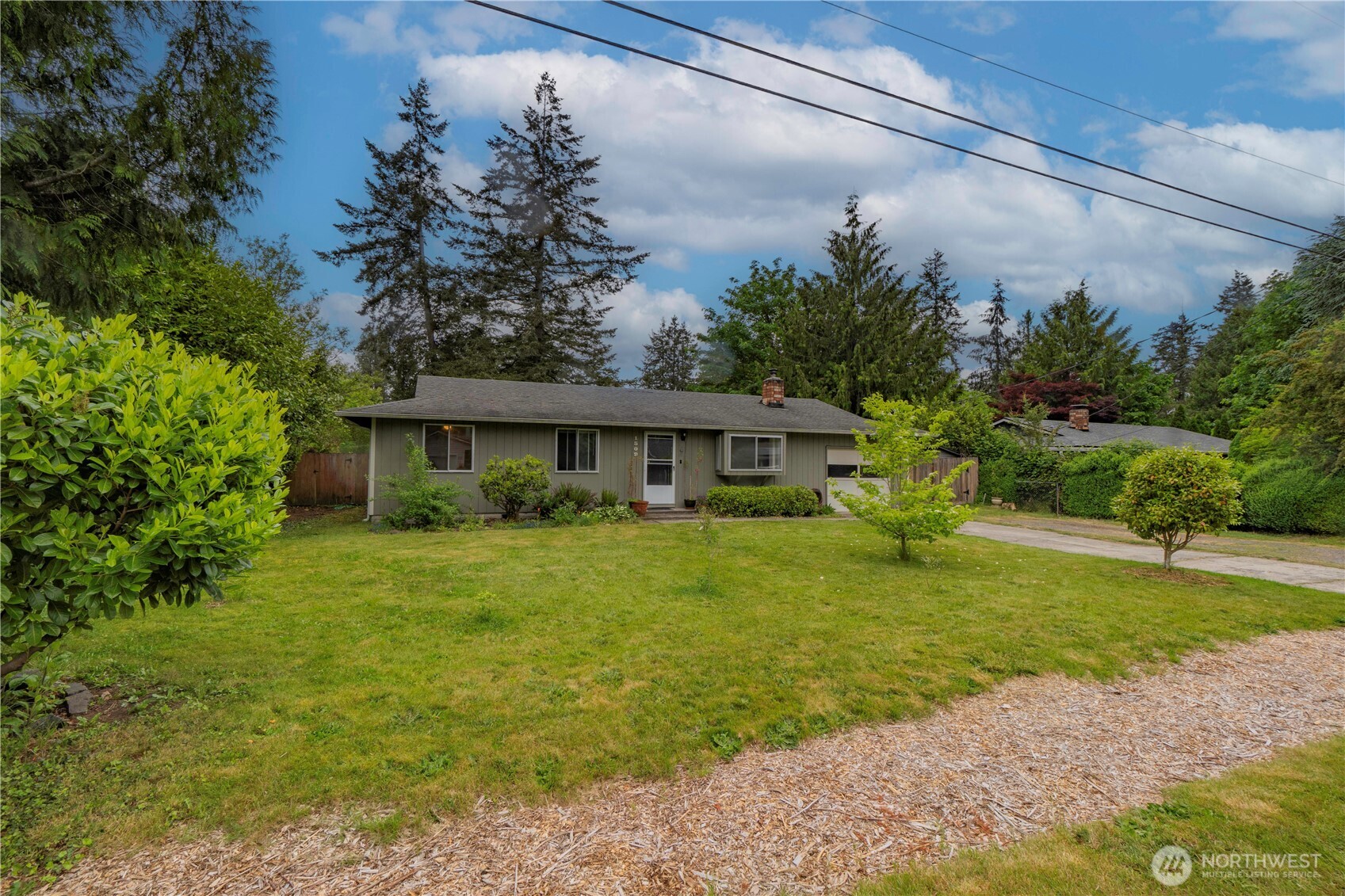 1509 Dogwood Street SE