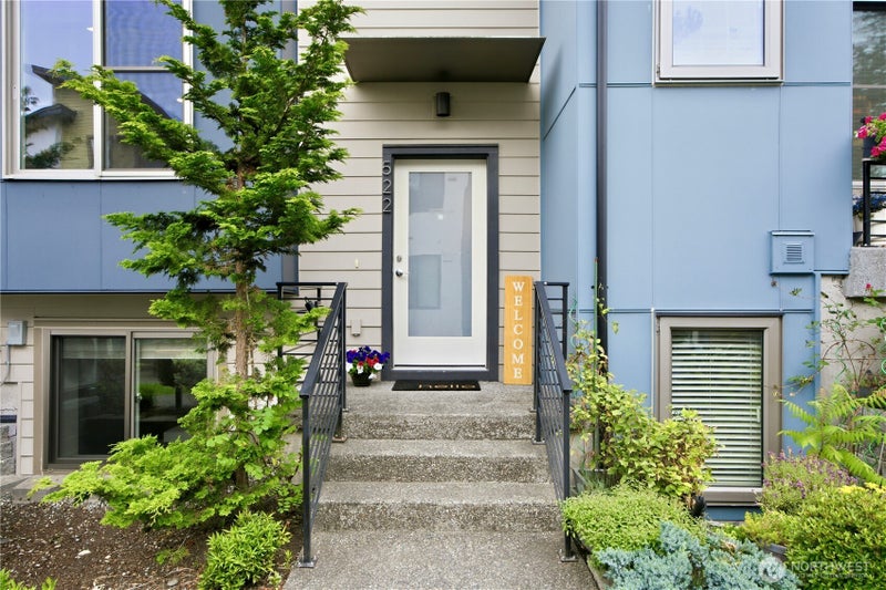 522 Glacier Walk SE