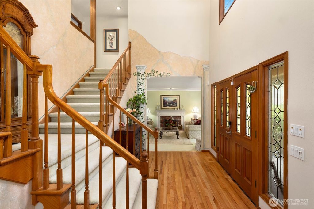 Photo of 17248 NE 125th Street, Redmond, WA 98052 (MLS # 2509204)