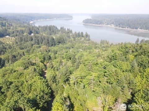 Photo of 2601 Stonecrest Lane NW, Olympia, WA 98502 (MLS # 2397845)