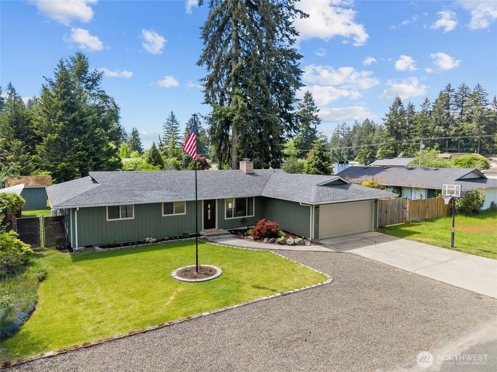 Photo of 6813 5th Way SE, Lacey, WA 98503 (MLS # 2526318)