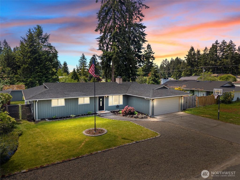 Photo of 6813 5th Way SE, Lacey, WA 98503 (MLS # 2526318)