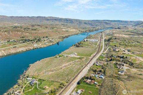 Photo of 2988 Malaga Alcoa Highway Hwy, Malaga, WA 98828 (MLS # 2504772)