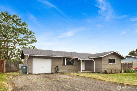 Photo of 6130 Sunshine Drive, Ferndale, WA 98248 (MLS # 2592862)