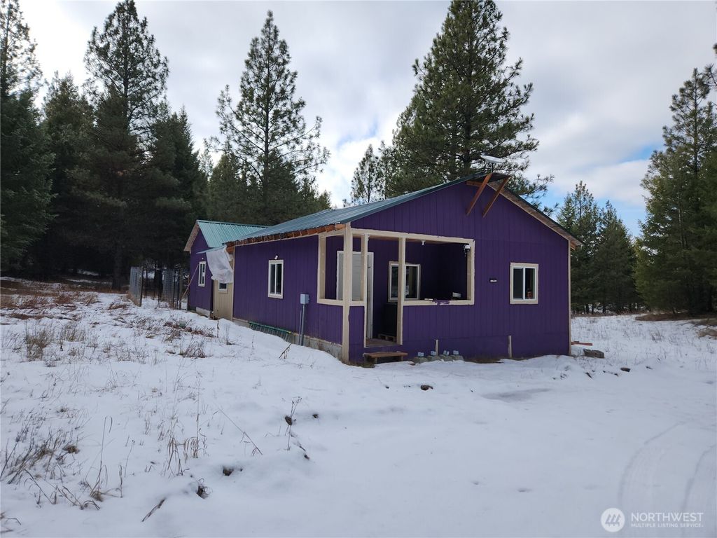 Photo of 10 Mountain View Road, Republic, WA 99166 (MLS # 2475117)