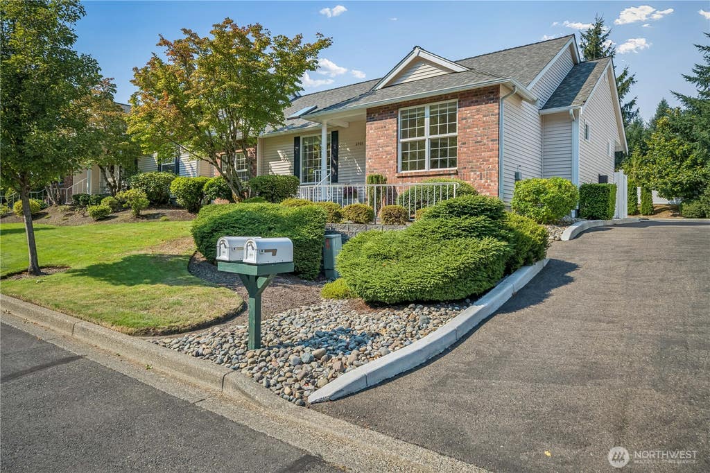 Photo of 6903 51st Street Ct W, University Place, WA 98467 (MLS # 2574535)