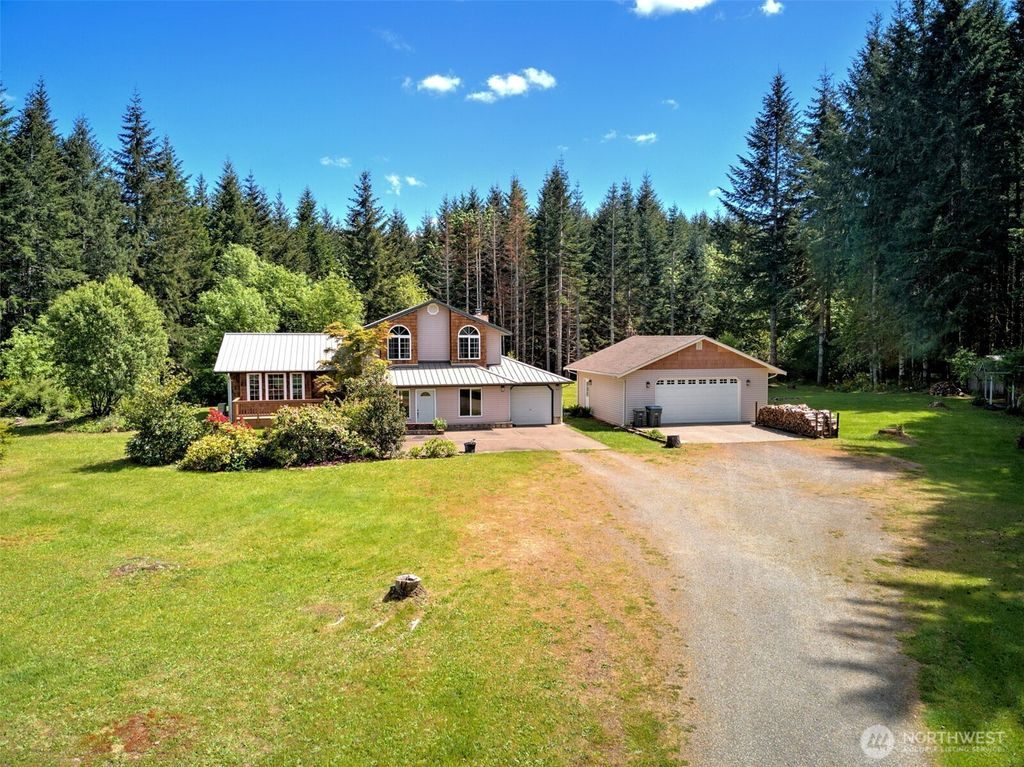 Photo of 21 SE Majestic View Drive, Shelton, WA 98584 (MLS # 2528824)