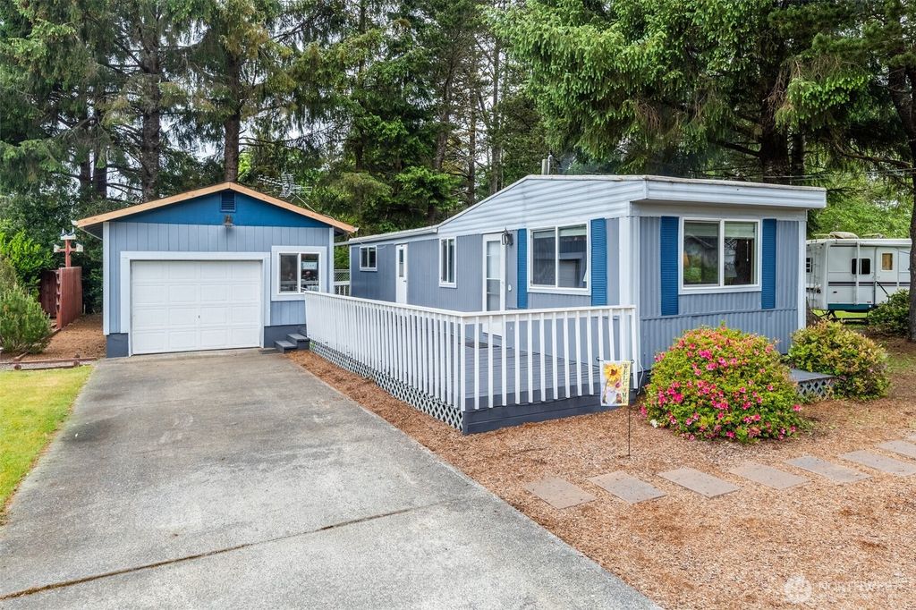 Photo of 31109 N Place, Ocean Park, WA 98640 (MLS # 2528431)
