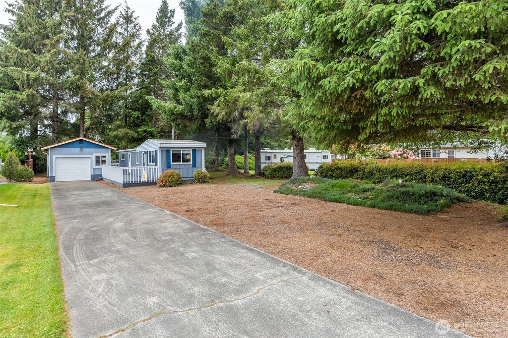 Photo of 31109 N Place, Ocean Park, WA 98640 (MLS # 2528431)