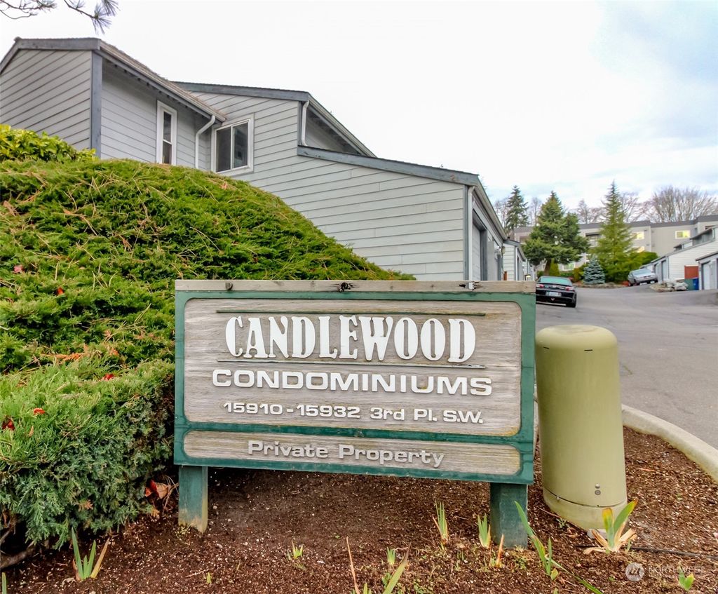 Photo of 15929 3rd Place SW #B, Burien, WA 98166 (MLS # 2316341)