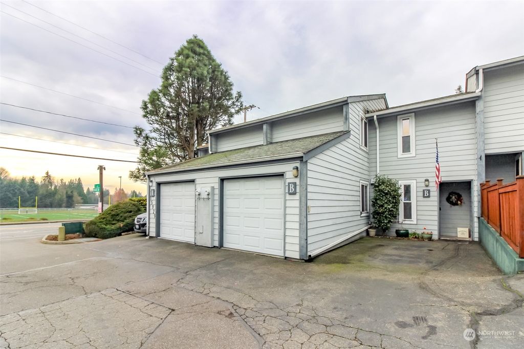 Photo of 15929 3rd Place SW #B, Burien, WA 98166 (MLS # 2316341)