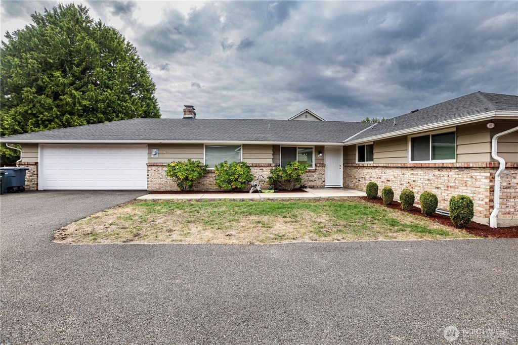 Photo of 10510 33rd Street E, Edgewood, WA 98372 (MLS # 2451518)