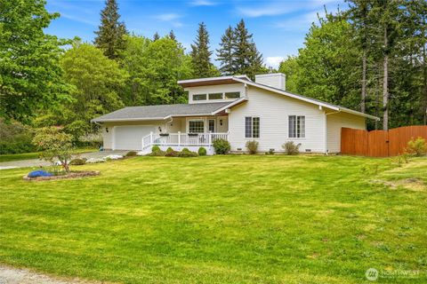 Photo of 135 Hosanna Way, Camano Island, WA 98282 (MLS # 2499642)