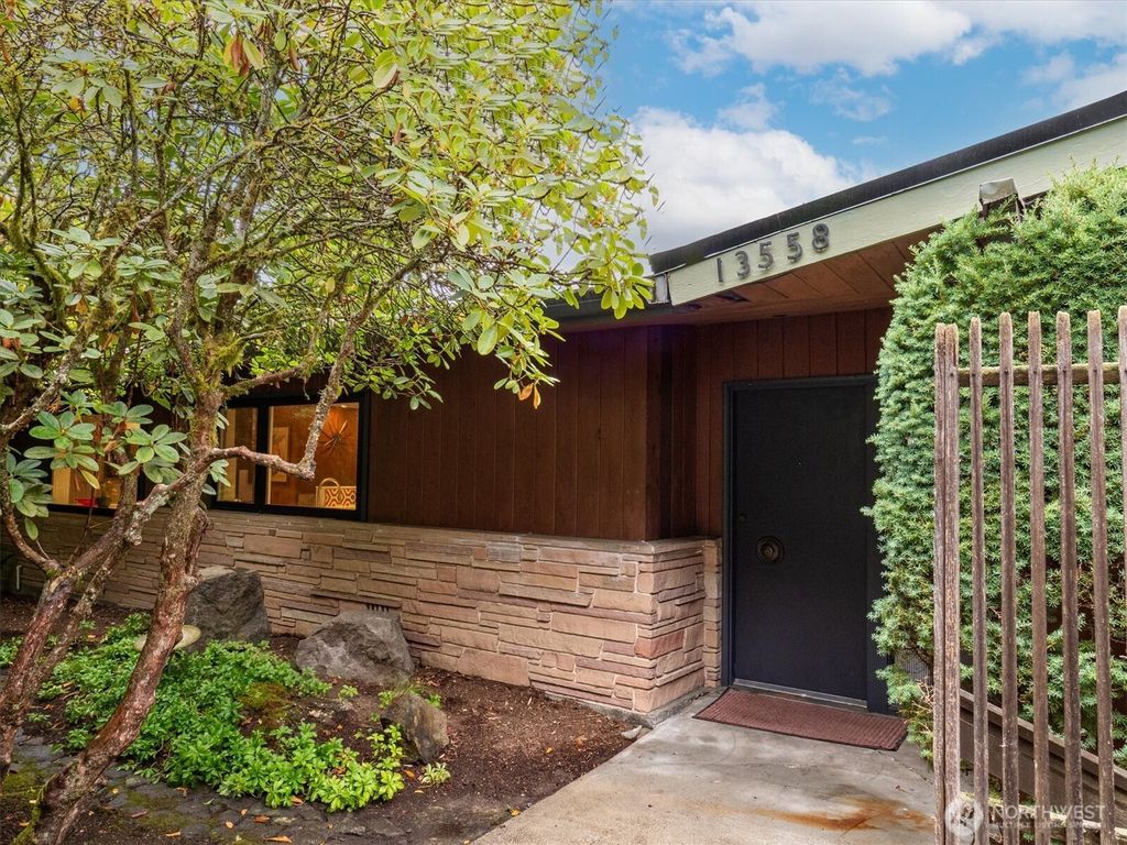 Photo of 13558 41st Avenue NE, Seattle, WA 98125 (MLS # 2439847)