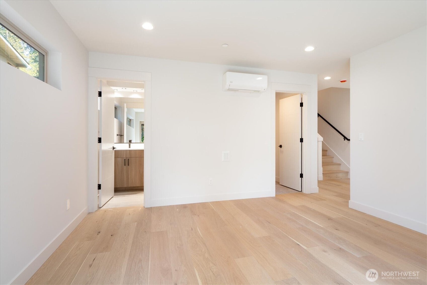 18032 Sunnyside Avenue N