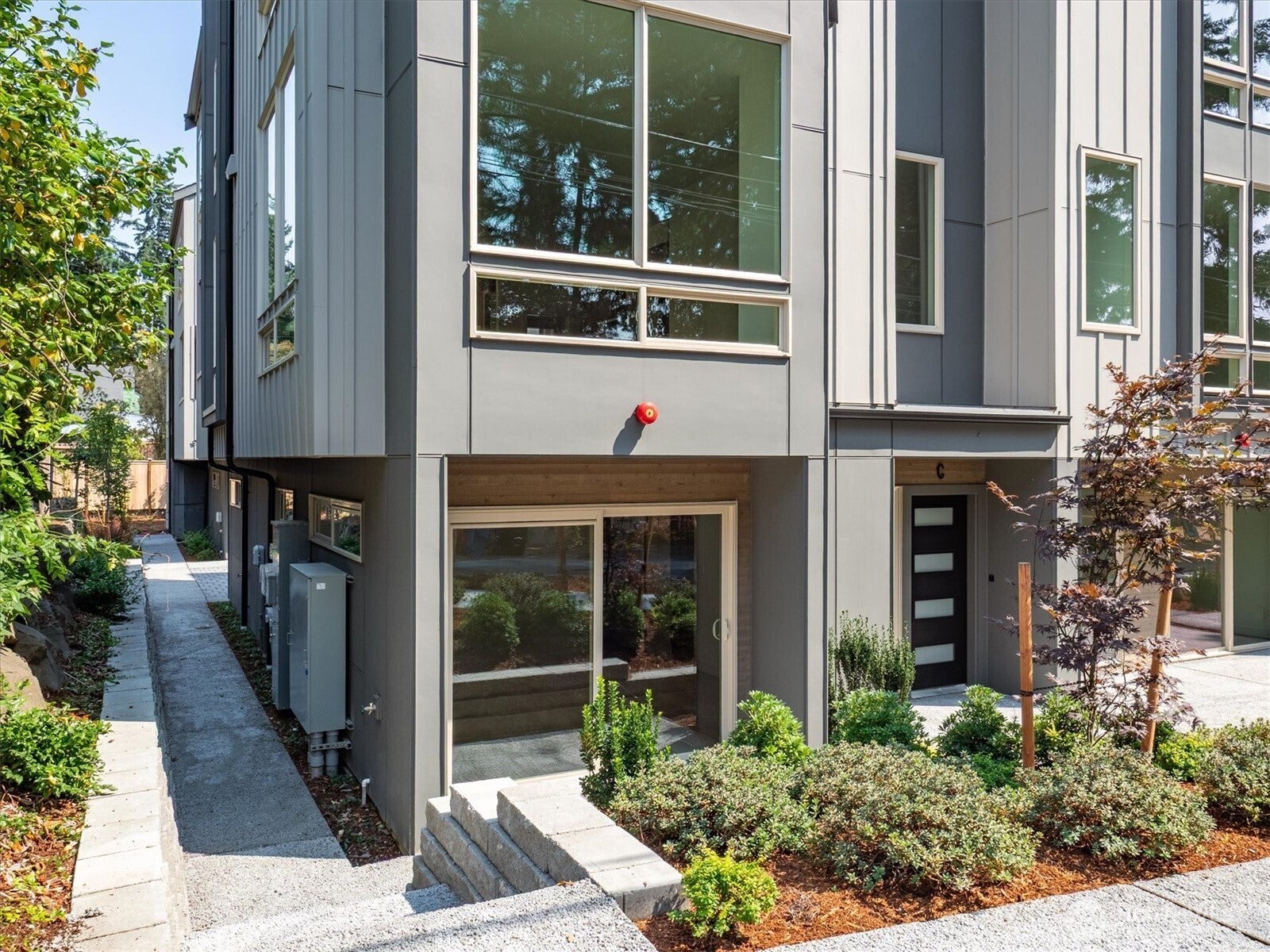 18032 Sunnyside Avenue N