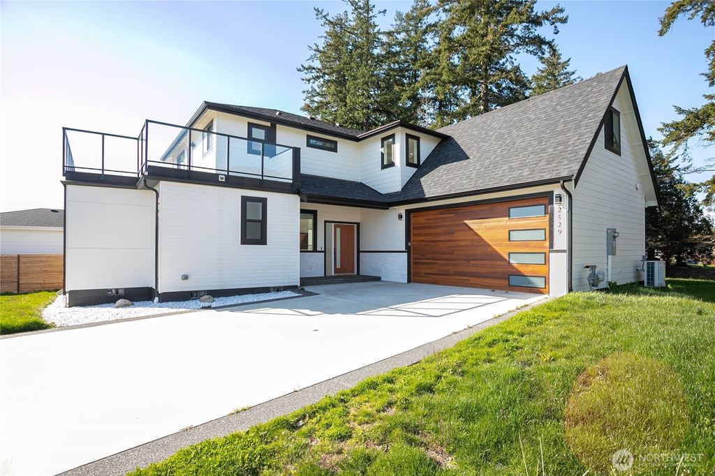 Photo of 2529 Bora Bora Court, Blaine, WA 98230 (MLS # 2503776)