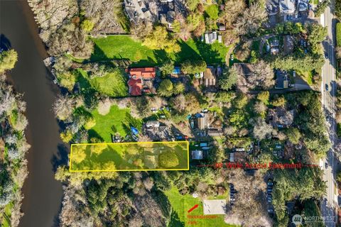 Photo of 17050 70th Avenue NE, Kenmore, WA 98028 (MLS # 2504598)