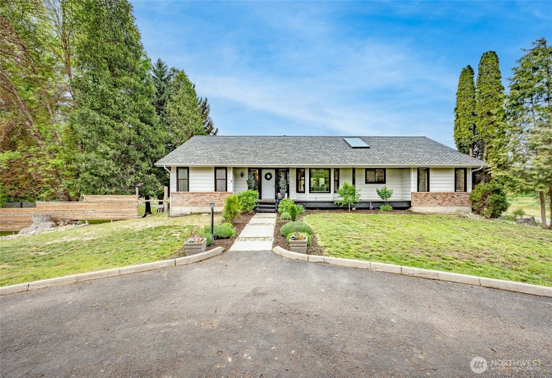 9656 North Road