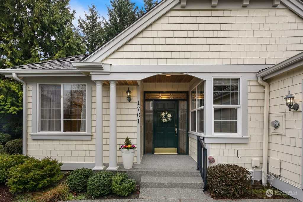 Photo of 1701 163rd Street SE, Mill Creek, WA 98012 (MLS # 2194272)