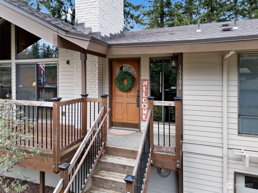 Photo of 15104 SE 139th Place, Renton, WA 98059 (MLS # 2199100)