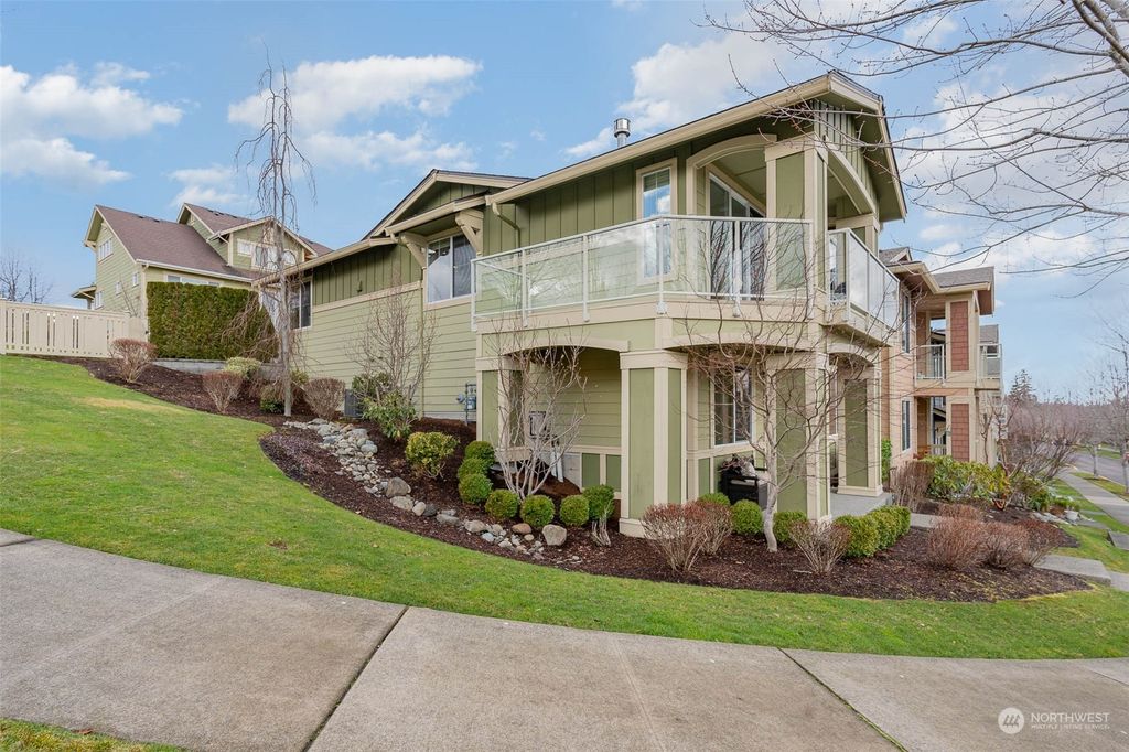 Photo of 9305 Merritt Avenue SE, Snoqualmie, WA 98065 (MLS # 2039847)