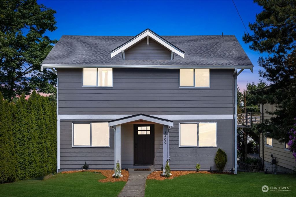 Photo of 3409 Federal Avenue, Everett, WA 98201 (MLS # 2077225)