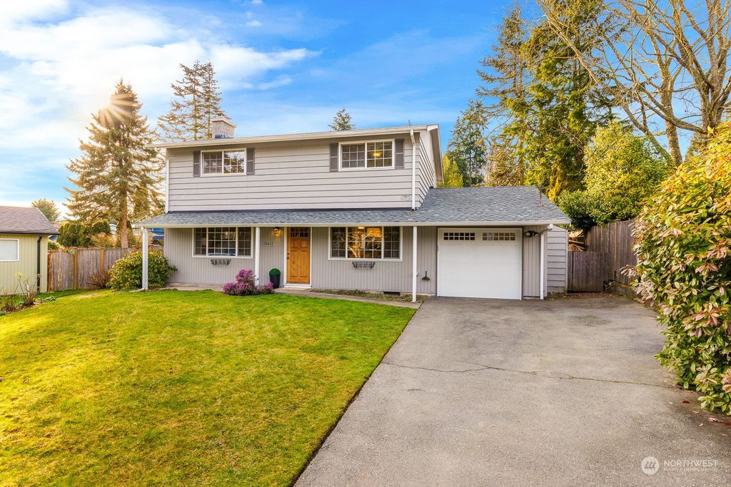 Photo of 20412 28th Place W, Lynnwood, WA 98036 (MLS # 2324452)
