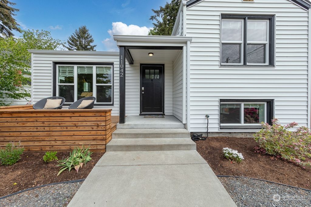 Photo of 11042 Evanston Avenue N, Seattle, WA 98133 (MLS # 2237470)