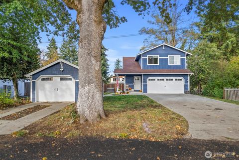 Photo of 113 Ronge Street N, Roy, WA 98580 (MLS # 2444861)