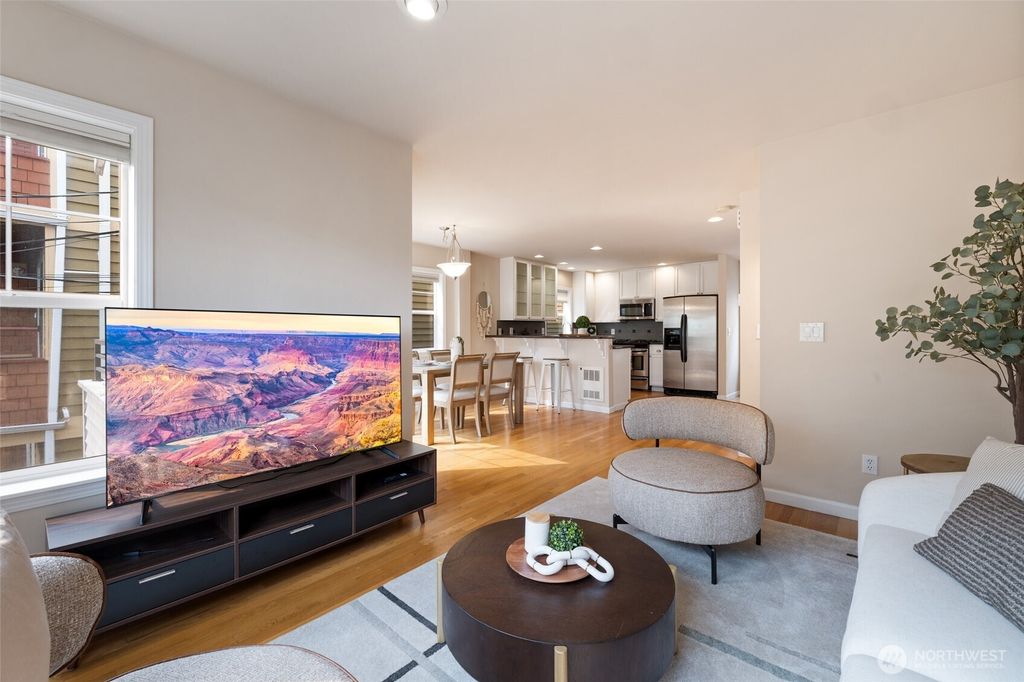 Photo of 1512 NW 57th St St #B, Seattle, WA 98107 (MLS # 2422400)