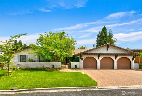 Photo of 101 Gilbert Drive, Yakima, WA 98902 (MLS # 2537584)