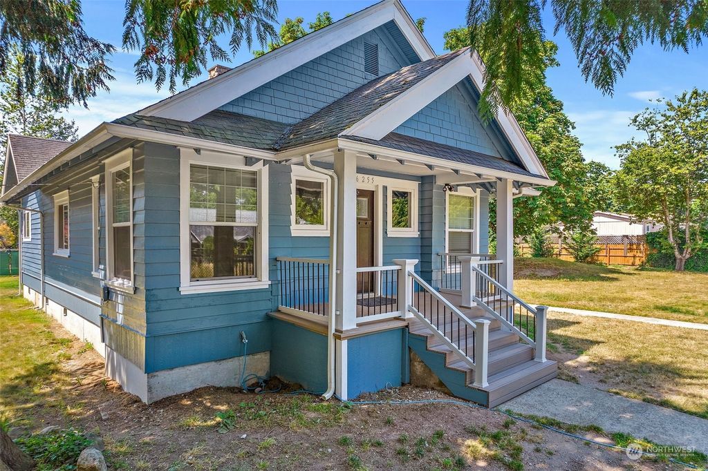 Photo of 36255 52nd Avenue S, Auburn, WA 98001 (MLS # 2135322)