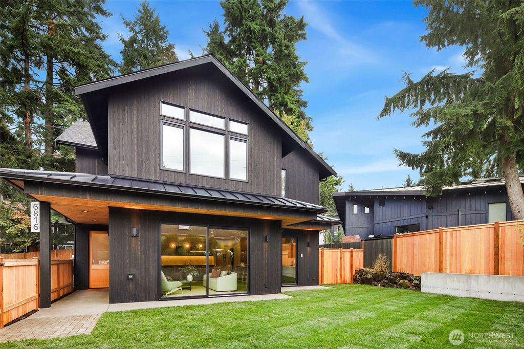 Photo of 6816 128th Avenue NE, Kirkland, WA 98033 (MLS # 2451382)