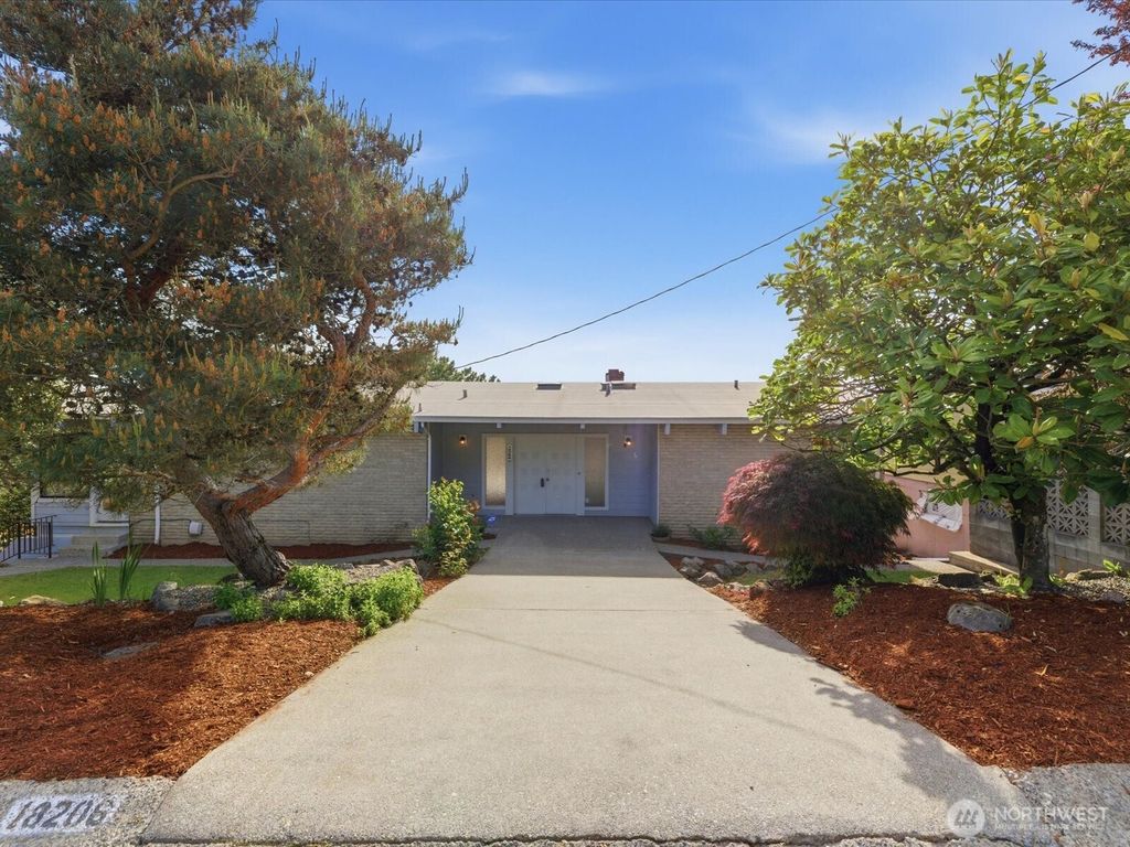 Photo of 18206 51st Avenue S, SeaTac, WA 98188 (MLS # 2522226)