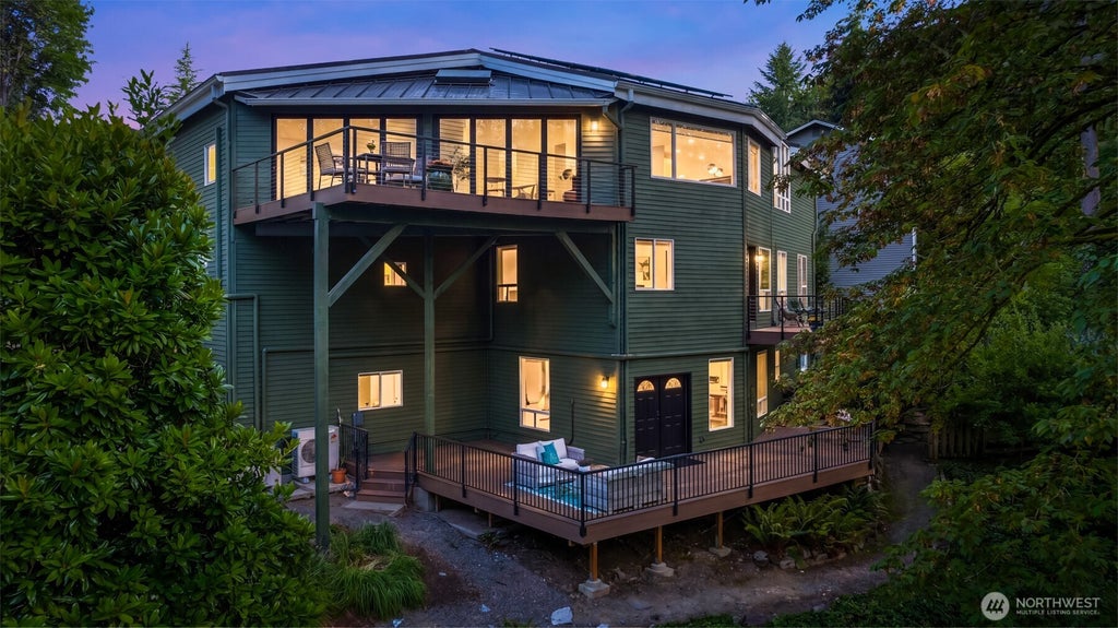 Photo of 11730 134th Place NE, Redmond, WA 98052 (MLS # 2580539)
