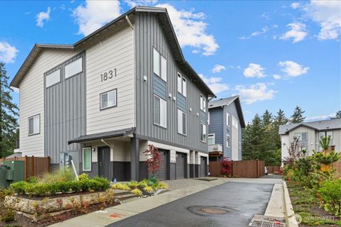 Photo of 1831 100th Street SW #B, Everett, WA 98204 (MLS # 2454341)