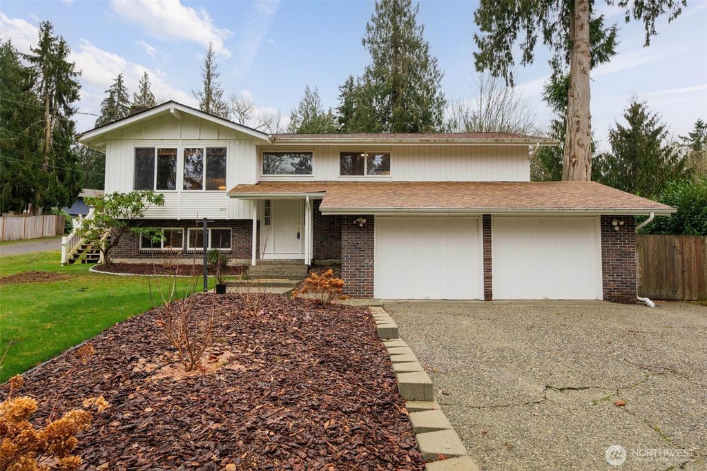 Photo of 10610 Oak Road, Lake Stevens, WA 98258 (MLS # 2468964)