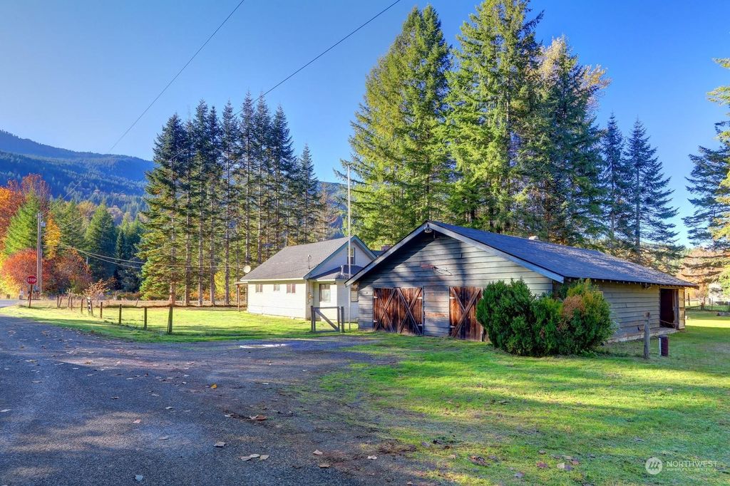 Photo of 55017 Bryson Road, Darrington, WA 98241 (MLS # 2301887)