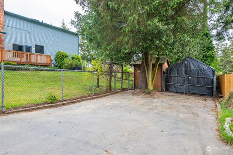 A home in Oak Harbor