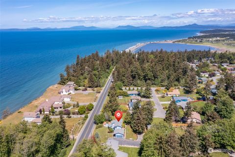 A home in Oak Harbor