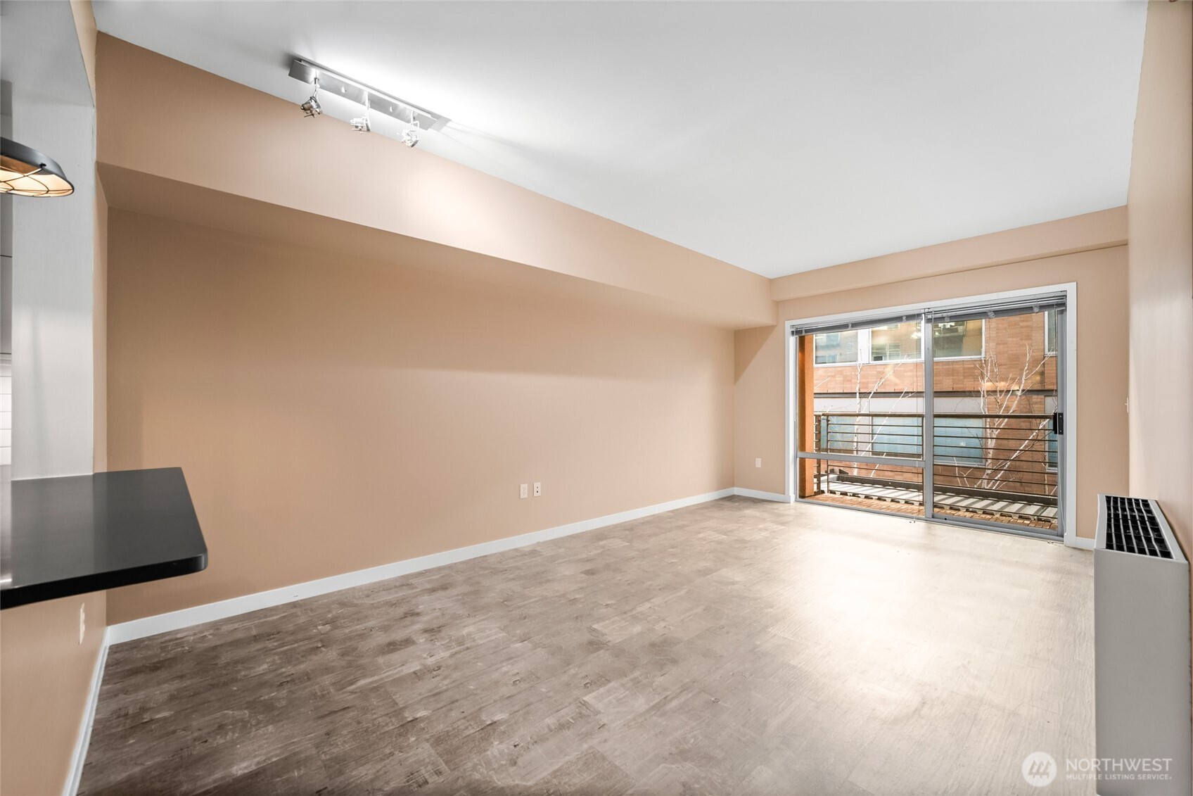 701 Columbia Street 415